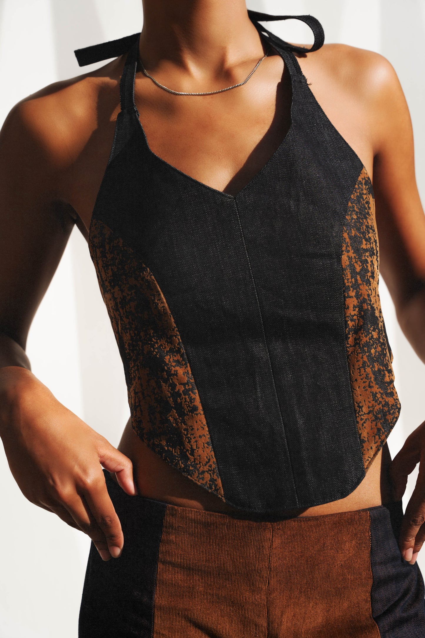 STINGRAY | Brown Multi-wear Halter Top